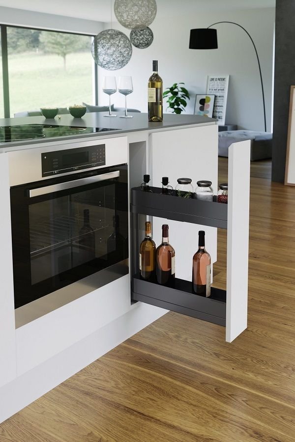 Bottle Pull-Out